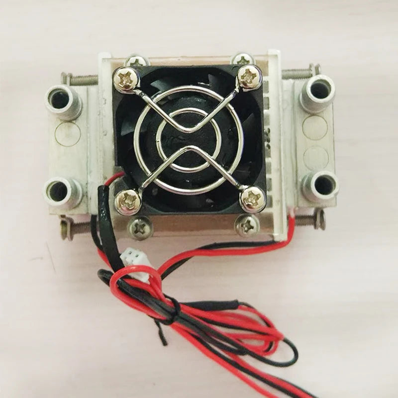 Semiconductor high-power refrigeration chip DIY refrigerator cooler 12V for cooling equipment refrigerator cooling