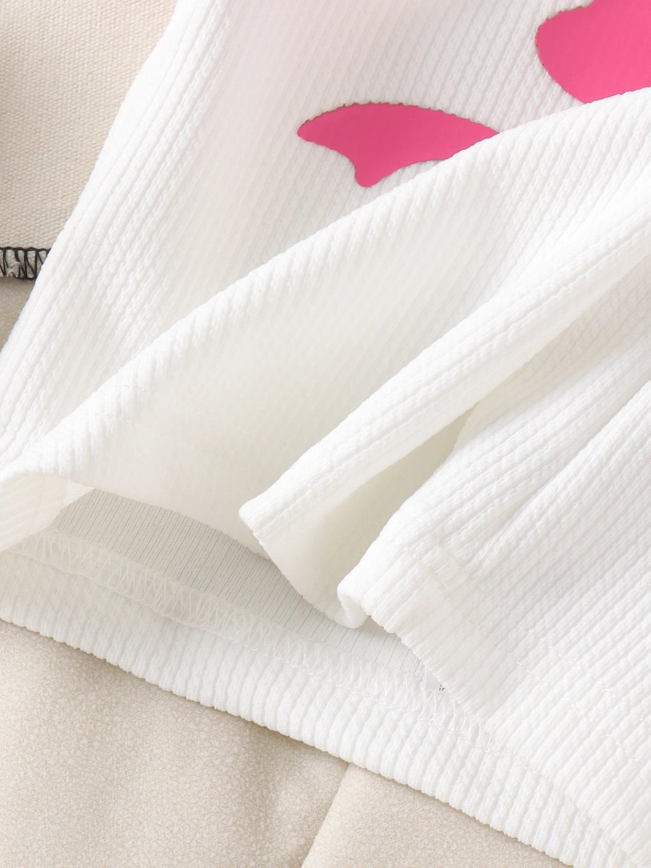 Cross-border summer new collection for girls, comfortable and stylish, suitable for ages 1-3. Bow tie white vest + long pants.