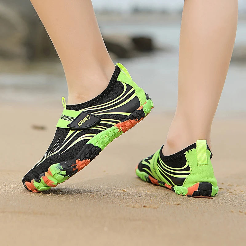 Summer Kids Beach Aqua Shoes Boys Girls Barefoot Water Shoes Indoor Children Quick-Dry Drainage Swim Sandals Surf Wading Sneaker