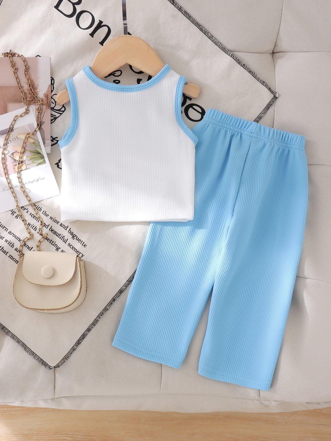 Cross-border summer new collection for girls, comfortable and stylish, suitable for ages 1-3. Bow tie white vest + long pants.